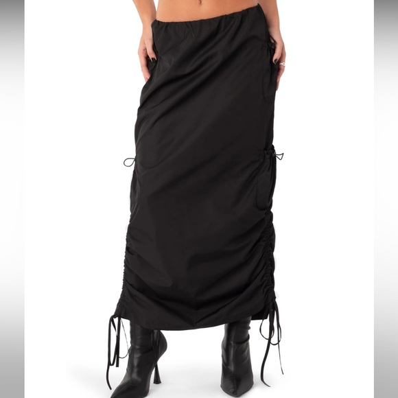 EDIKTED Nylon Cargo Maxi Skirt Size xs Black - Picture 3 of 9